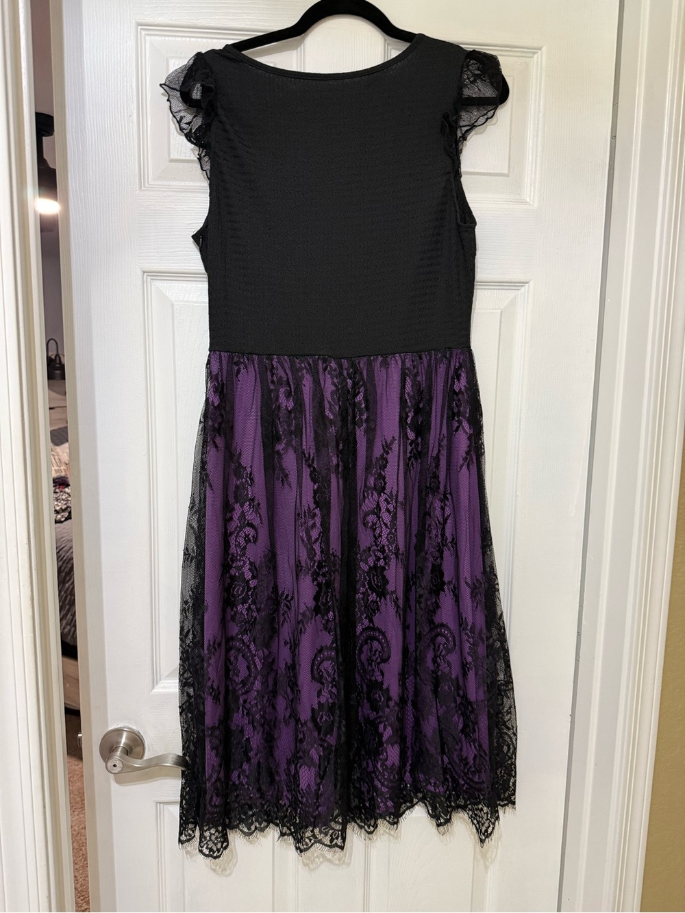 Women’s Black & Purple Lace Party Dress